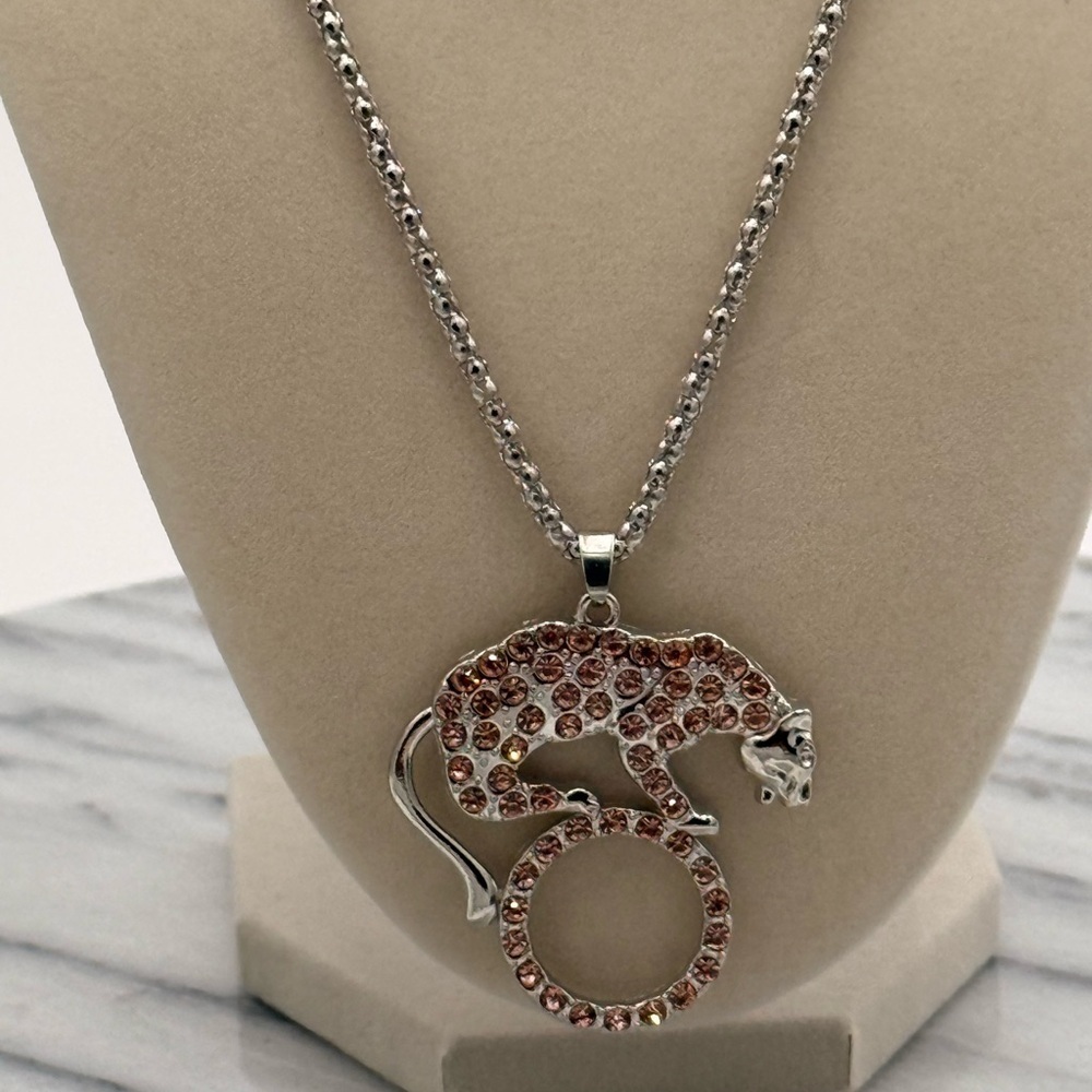 Rose Gold Tone Leopard Panther Pendant Necklace Pink Rhinestone Statement